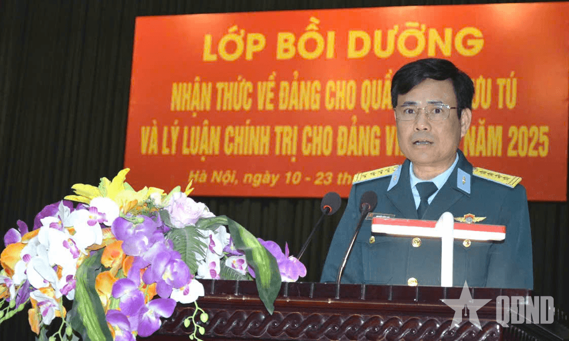 Khai mạc Lớp bồi dưỡng nhận thức về Đảng cho quần chúng ưu tú và lý luận chính trị dành cho đảng viên mới năm 2025