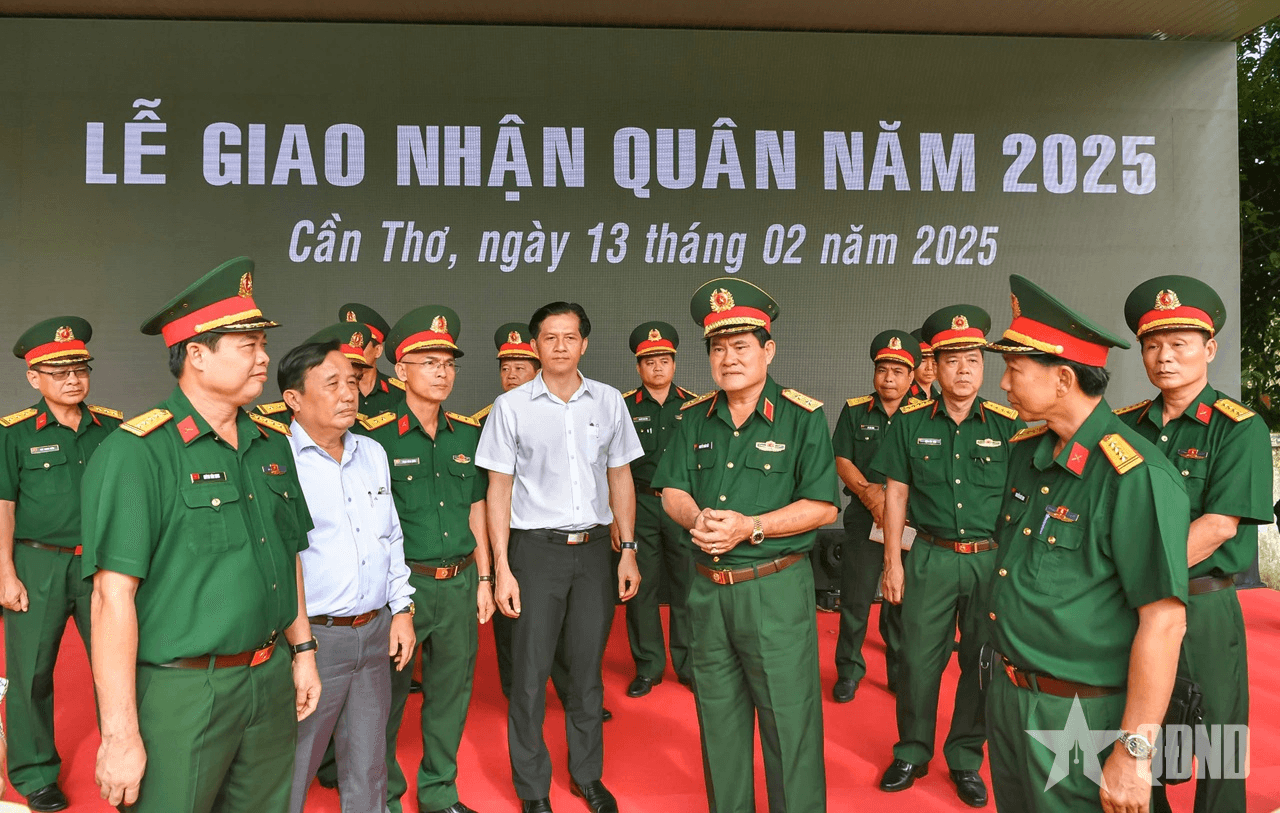 Tư lệnh Quân khu 9 kiểm tra công tác chuẩn bị giao nhận quân tại Cần Thơ