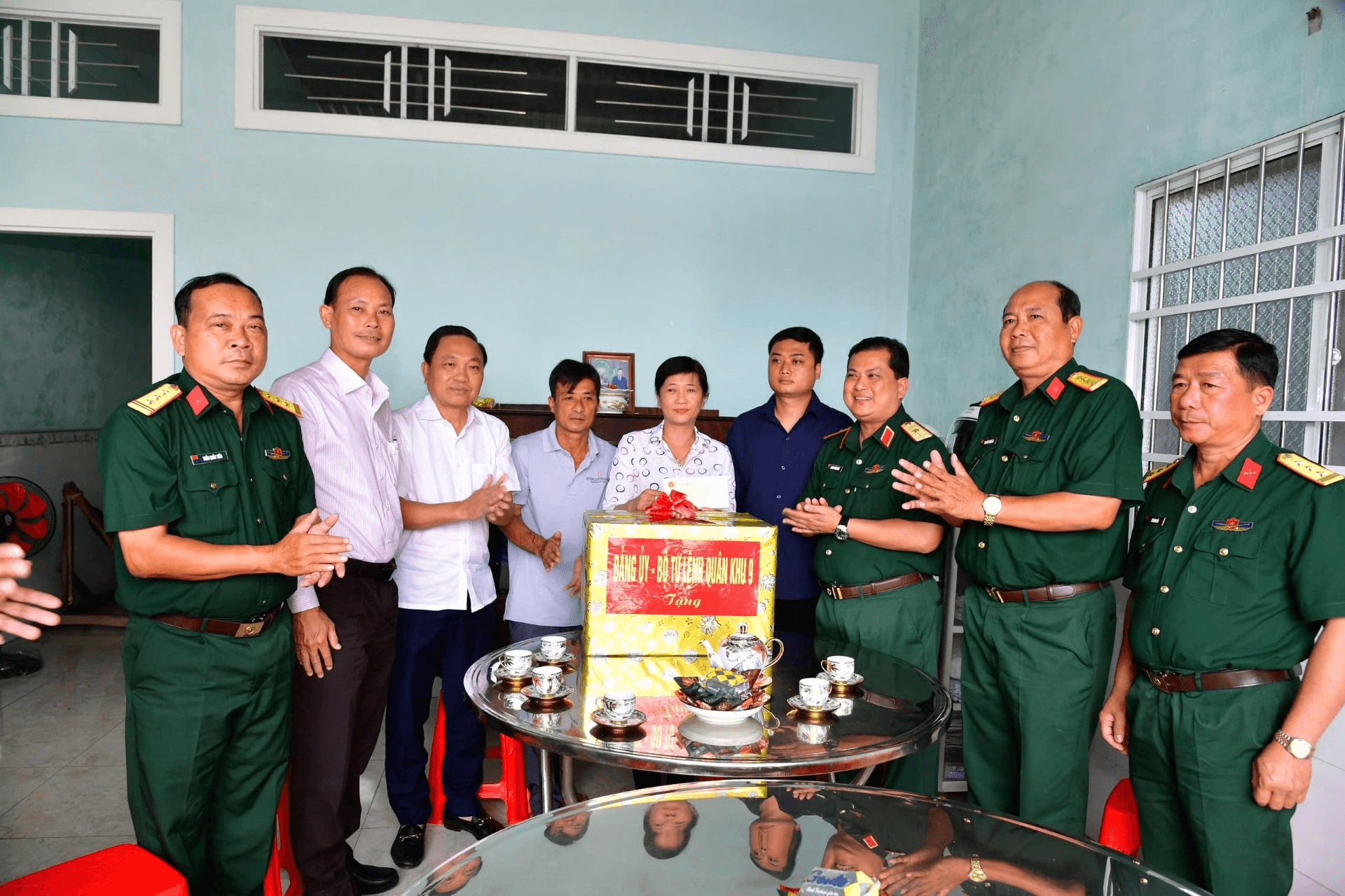 Quân khu 9: Thăm, động viên thanh niên tỉnh Kiên Giang nhập ngũ năm 2025