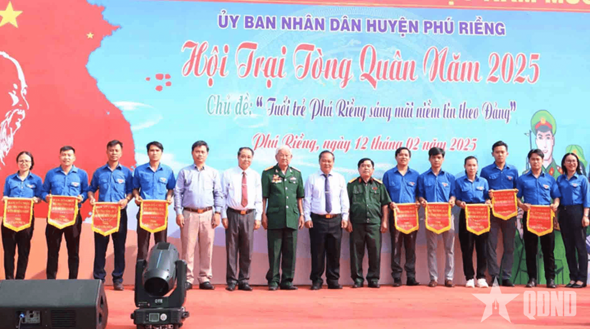 Bình Phước: Sôi nổi hội trại tòng quân
