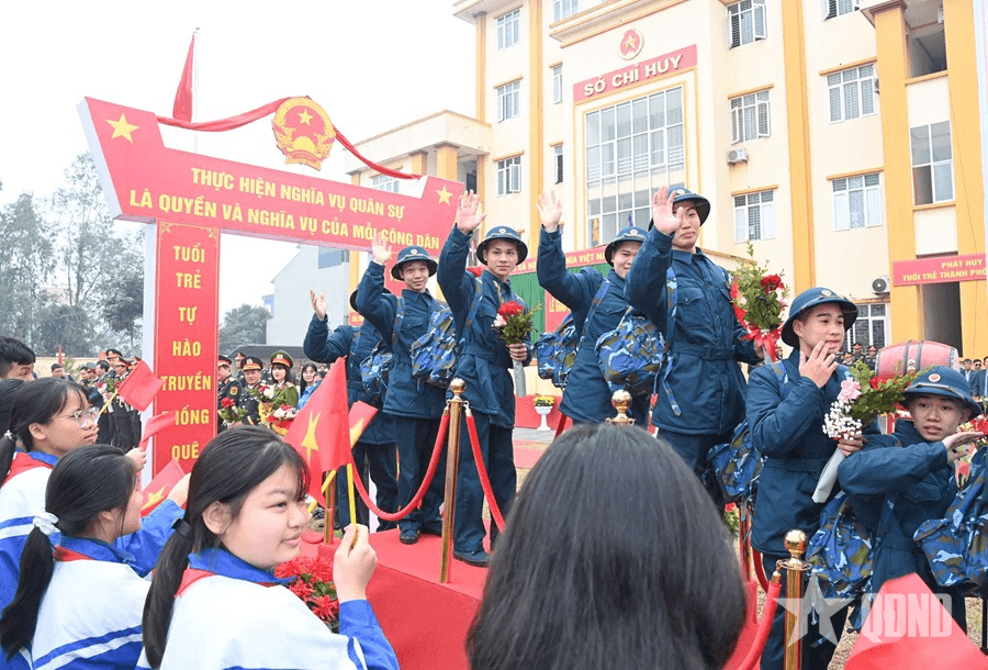 Thanh niên Đất Tổ phát huy truyền thống hăng hái lên đường nhập ngũ