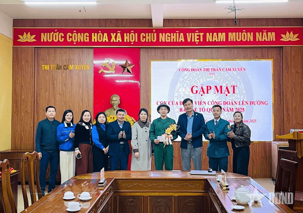 Kỹ sư cơ khí gác lại sự nghiệp, tình nguyện nhập ngũ