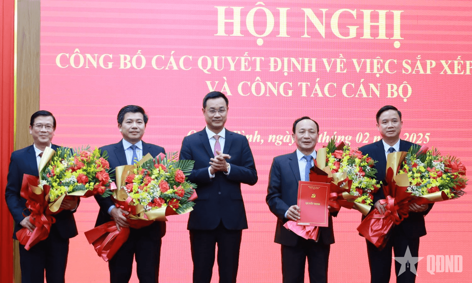 Quảng Bình: Công bố các quyết định về việc sắp xếp bộ máy và công tác cán bộ