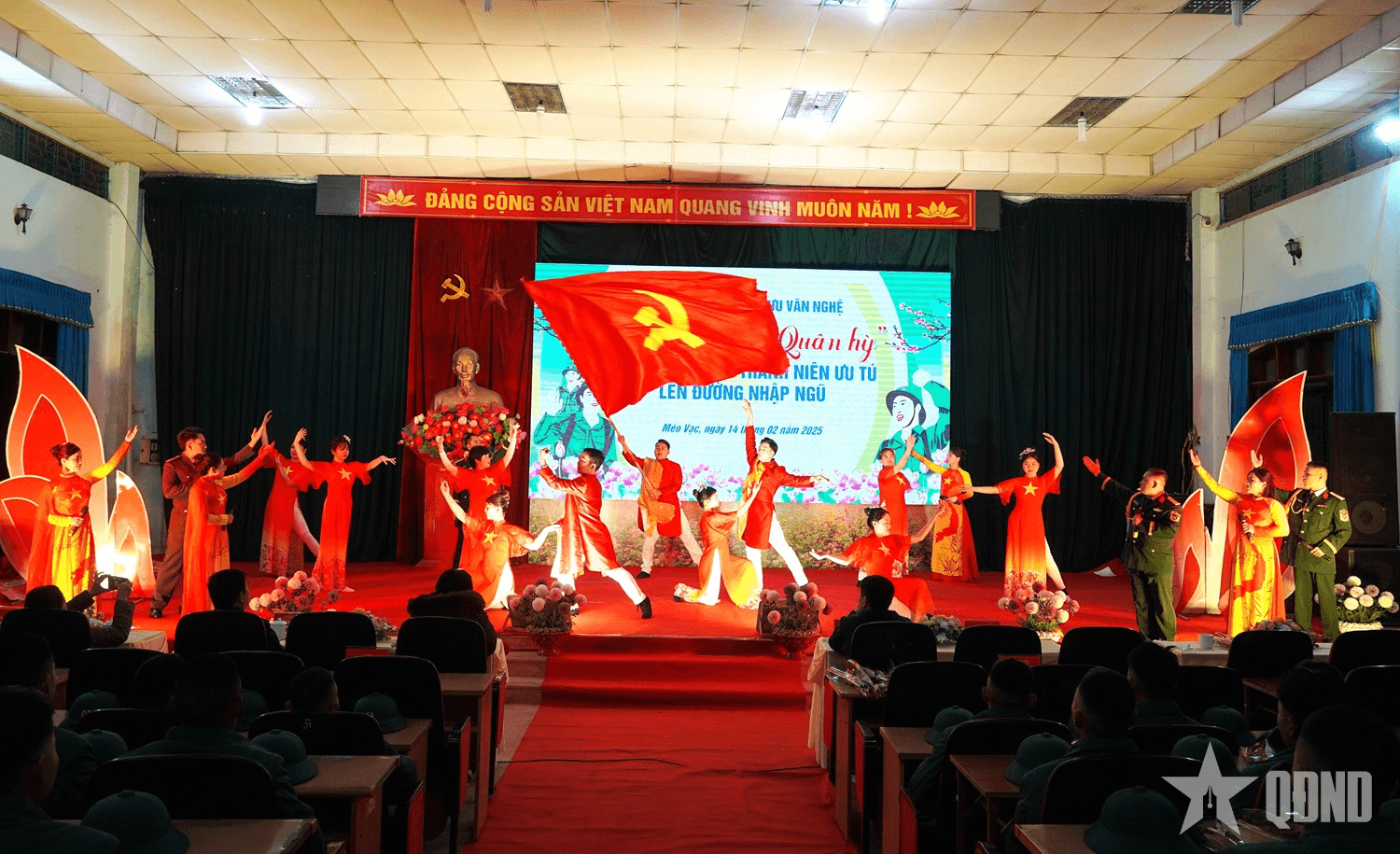 Huyện Mèo Vạc (Hà Giang) tổ chức đêm giao lưu văn nghệ tiễn thanh niên lên đường nhập ngũ năm 2025