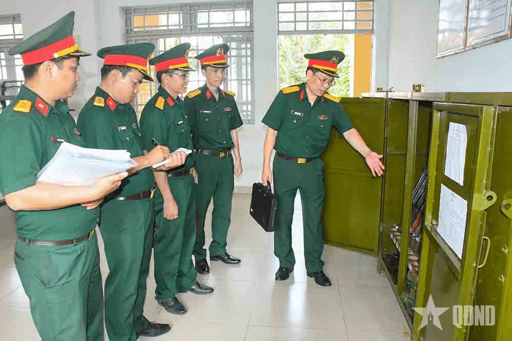 Đoàn công tác Bộ Tổng Tham mưu kiểm tra tại Trung đoàn Đồng Nai