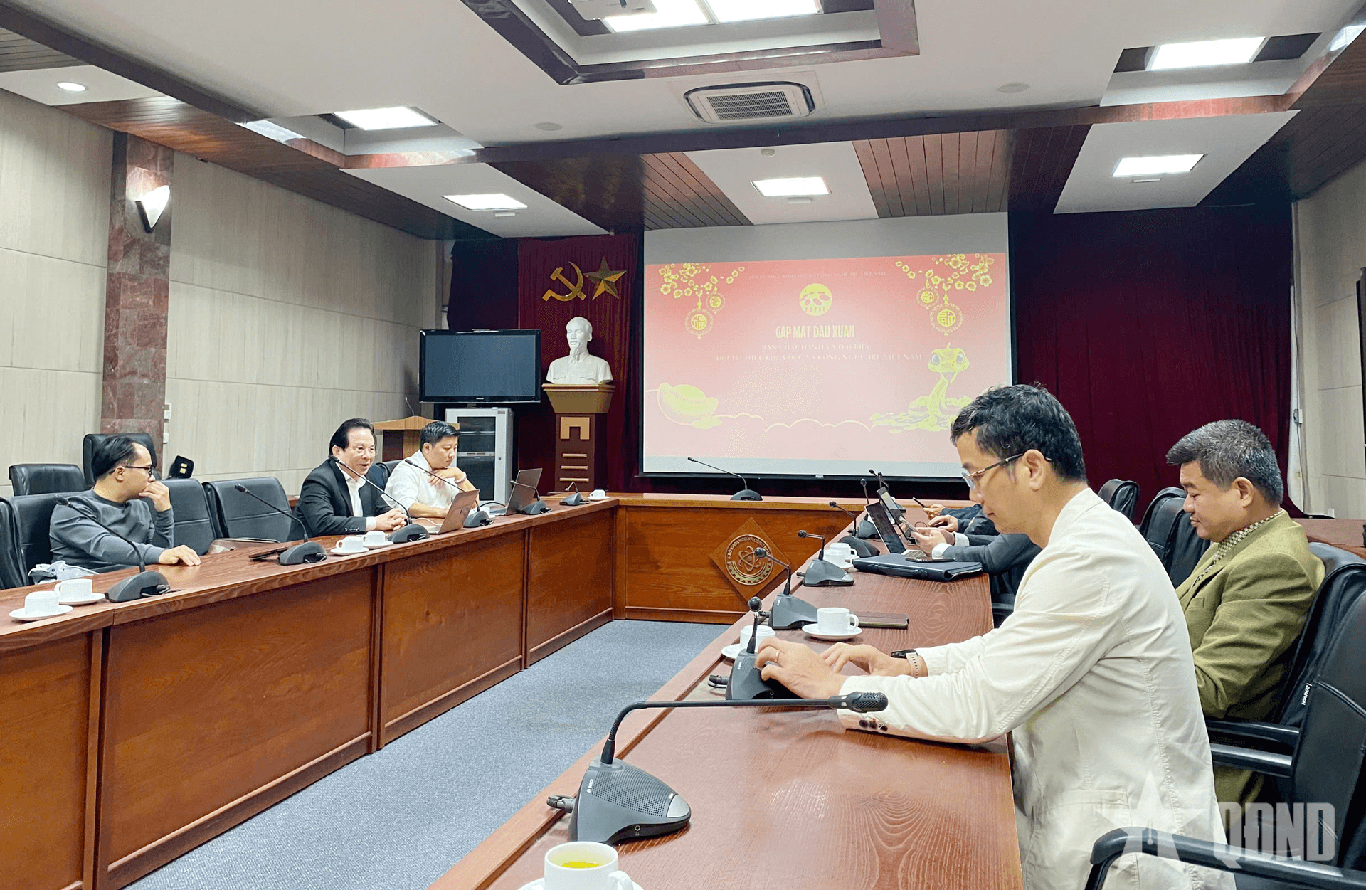 Khuyến khích các nhà khoa học dám dấn thân, đưa ra những ý tưởng táo bạo