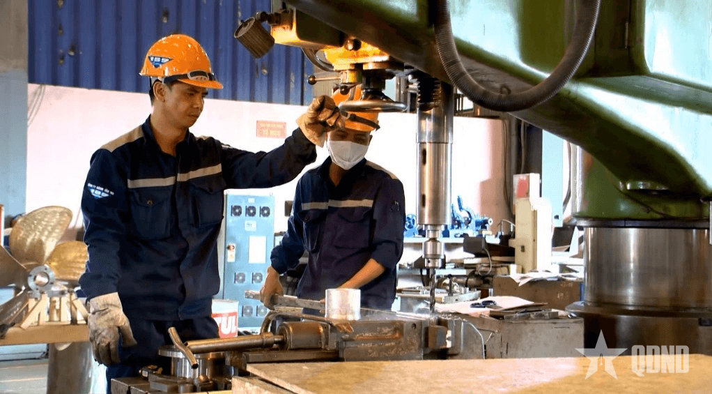 Nâng cao năng lực thi công các gam tàu quân sự