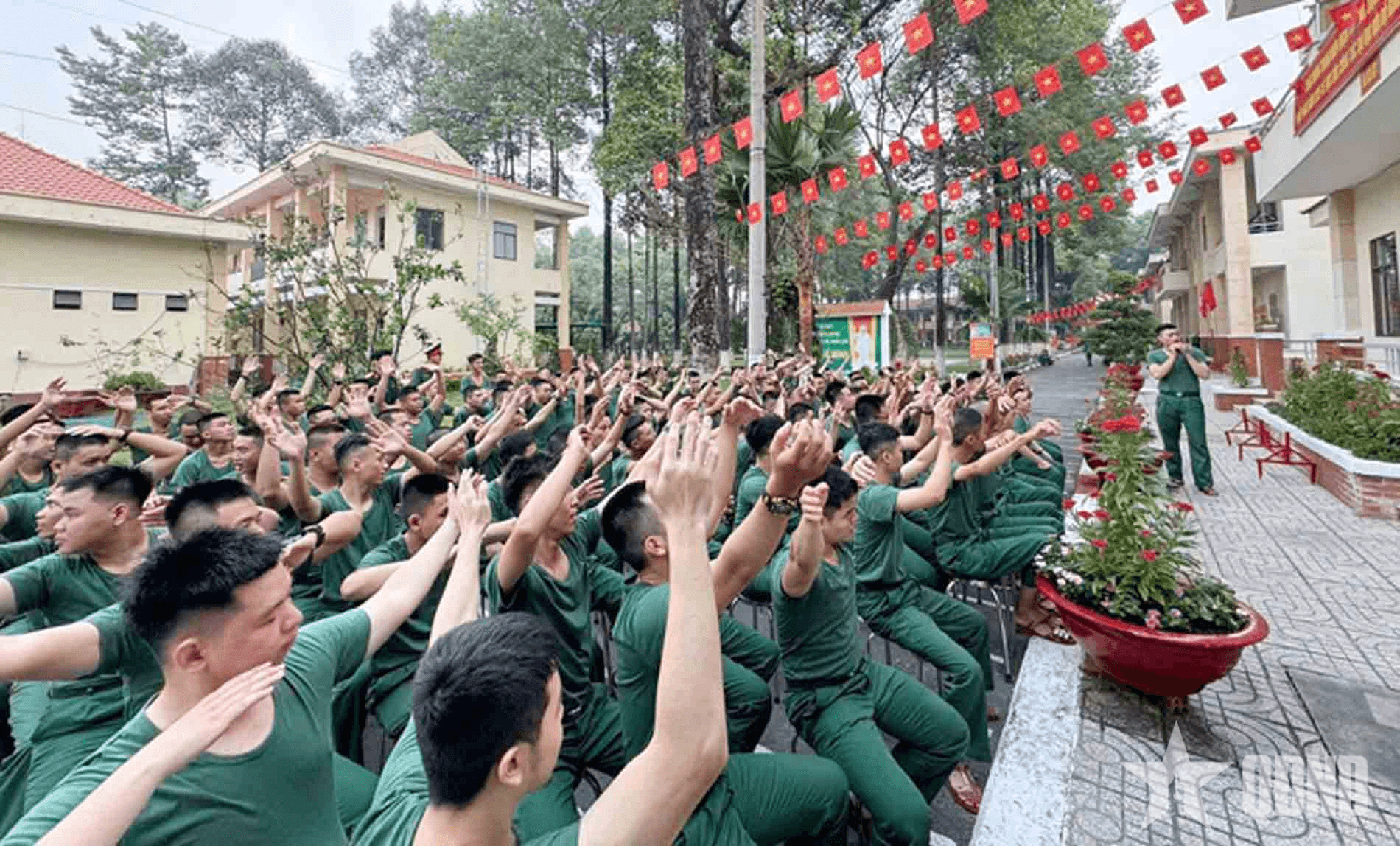 Ngày nghỉ cuối tuần đầu tiên của chiến sĩ mới Trung đoàn Gia Định