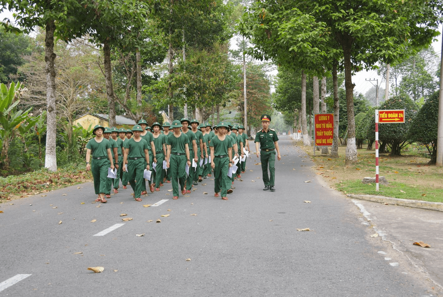 Chiến sĩ mới ở Sư đoàn 8