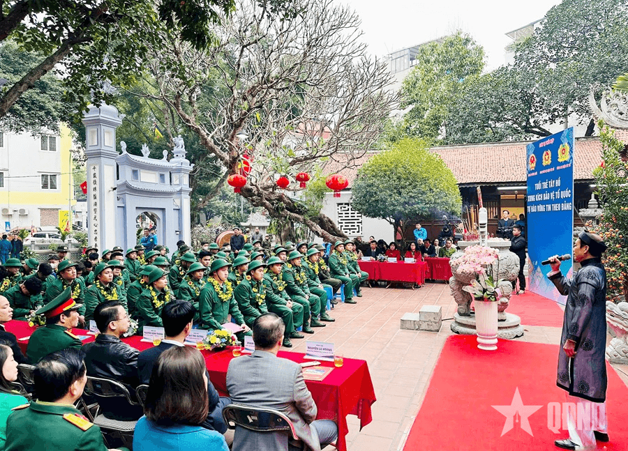Giáo dục truyền thống văn hóa giữ nước cho thanh niên nhập ngũ