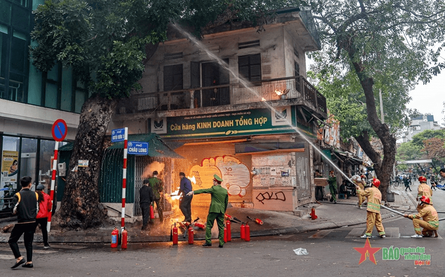 Hà Nội sẽ có các điểm cấp nước cho máy bay chữa cháy