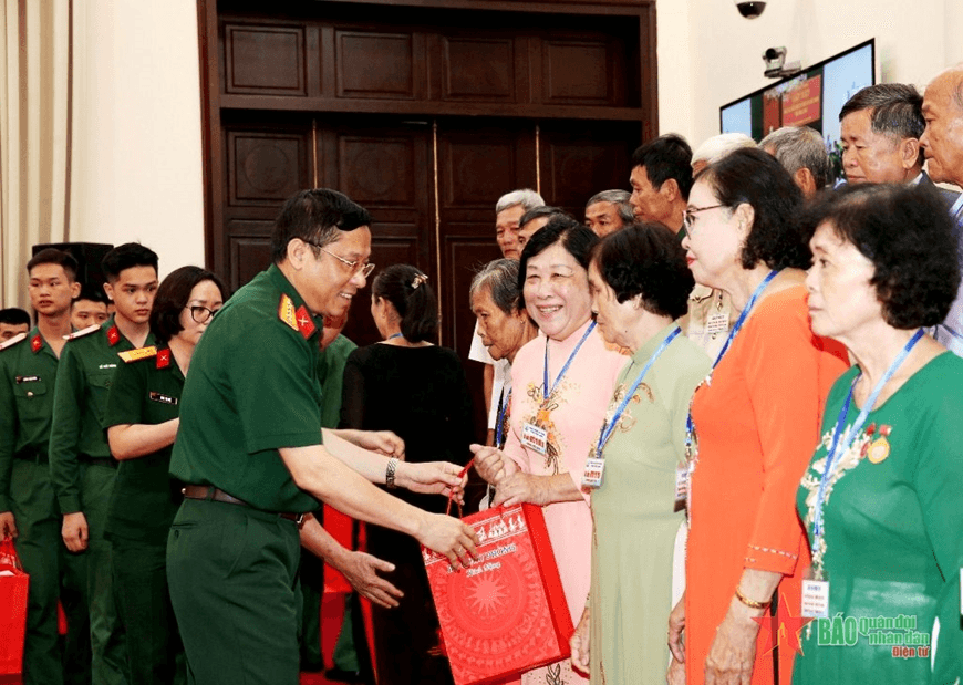 Bộ Quốc phòng trả lời về chế độ, chính sách đối với đối tượng trực tiếp tham gia kháng chiến chống Mỹ, cứu nước