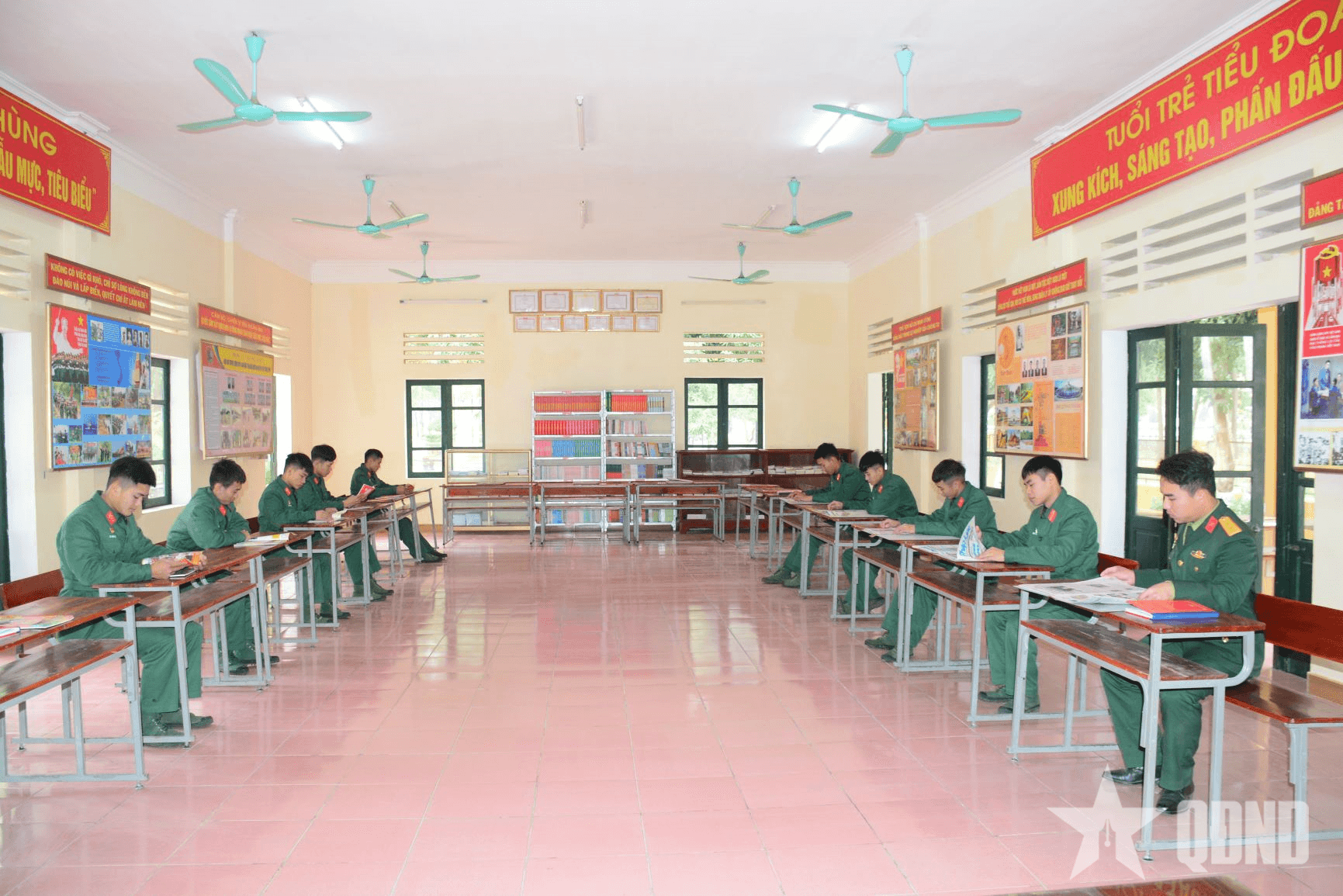 Thêm tri thức, niềm vui ở phòng Hồ Chí Minh