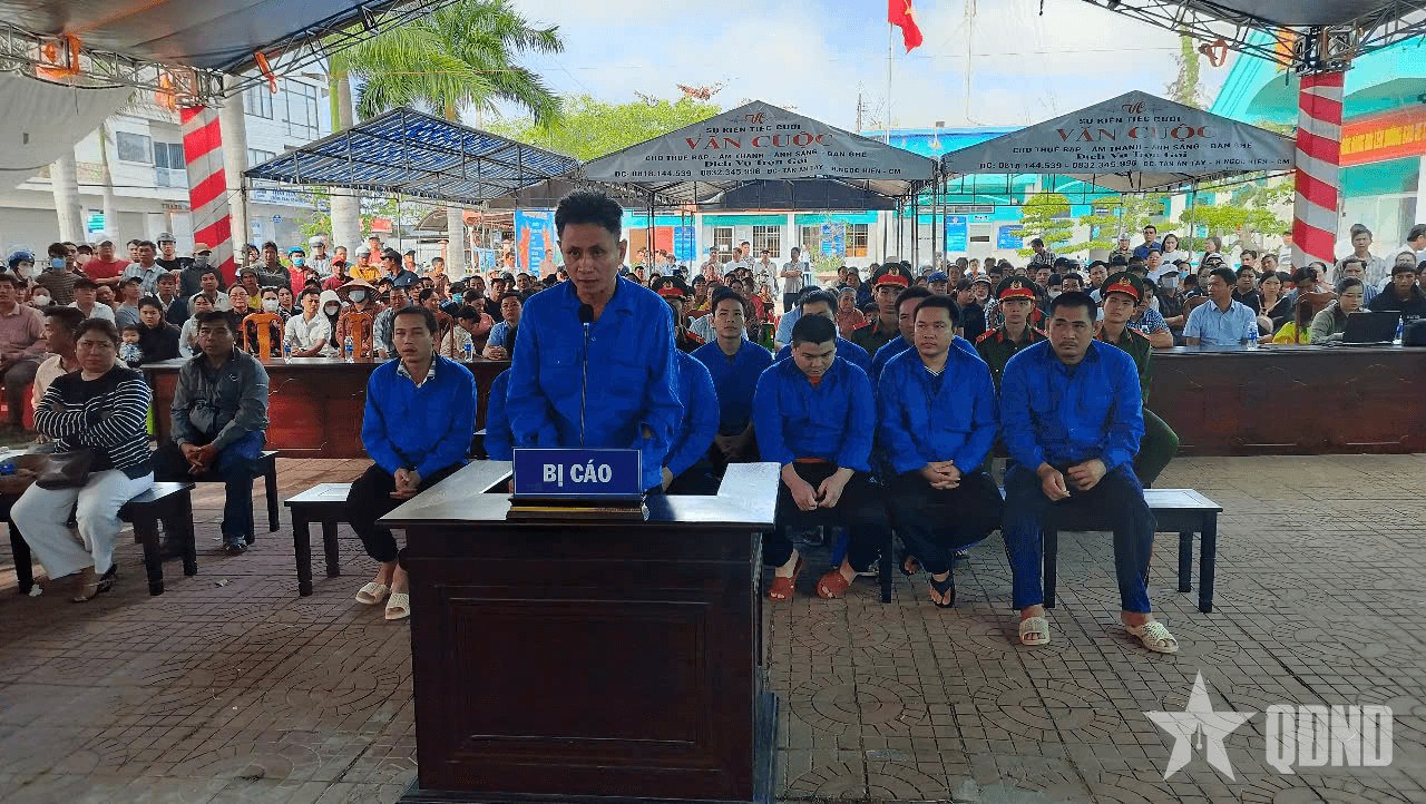 Cà Mau: Thuê tàu cá cất giữ thiết bị giám sát hành trình để thu lợi bất chính