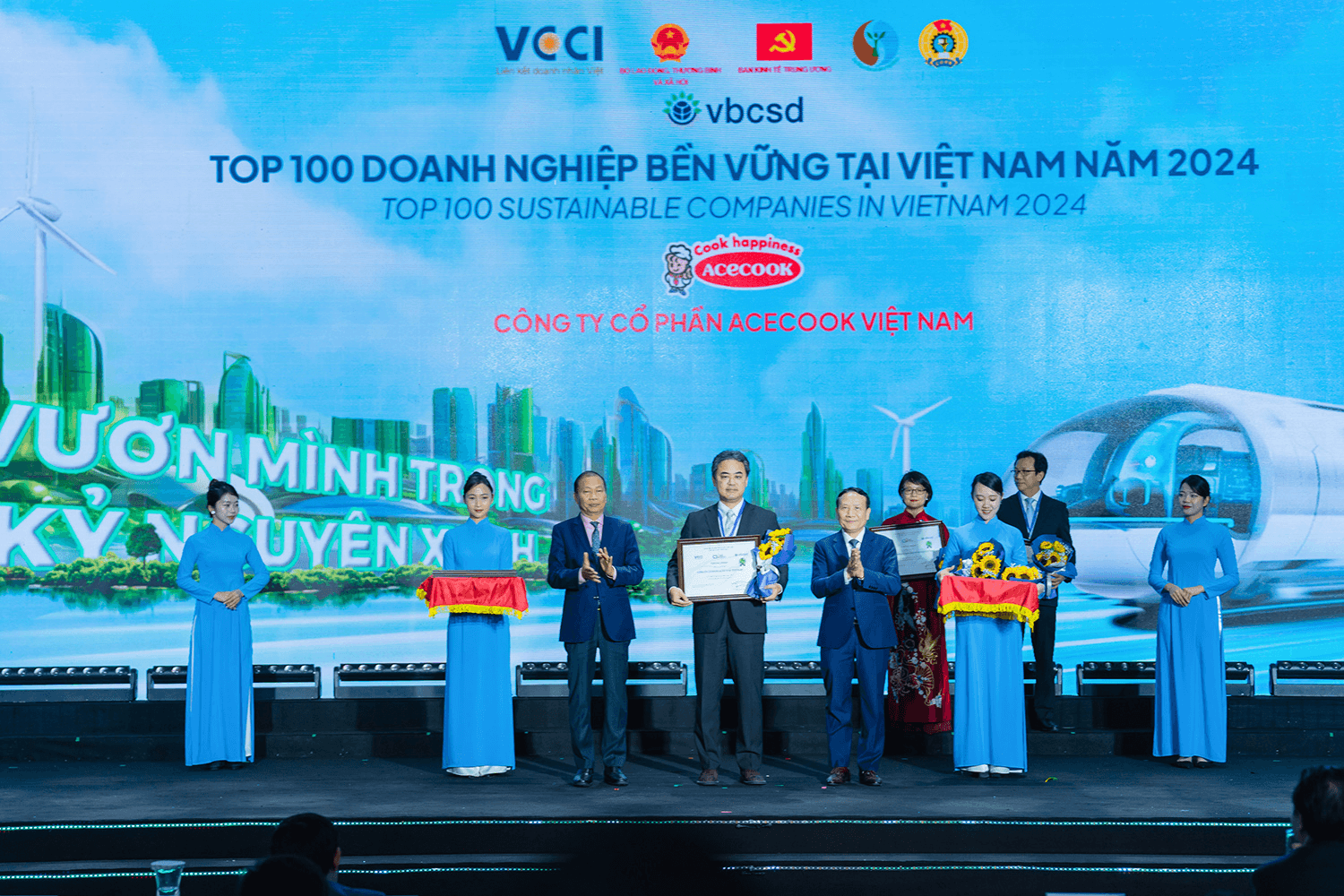 Acecook Việt Nam thăng hạng đột phá tại bảng xếp hạng top 100 doanh nghiệp phát triển bền vững