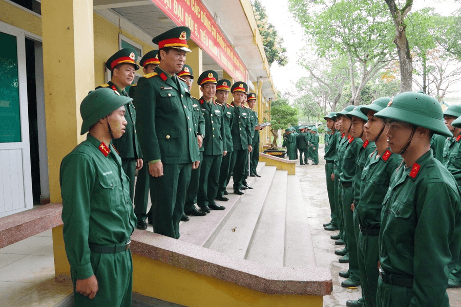 Sư đoàn 968 (Quân khu 4) kiểm tra tình hình chiến sĩ mới