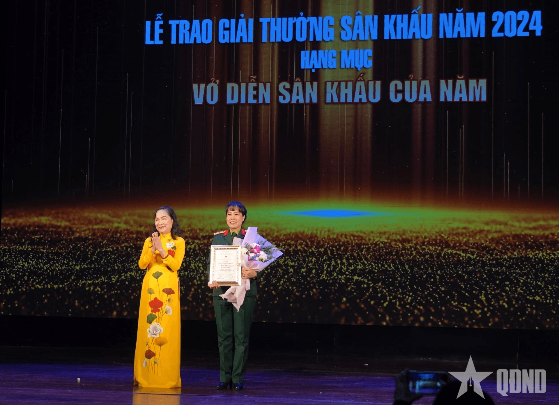 Vở “Điện Biên vẫy gọi” của Nhà hát Kịch nói Quân đội giành giải A Giải thưởng Sân khấu 2024