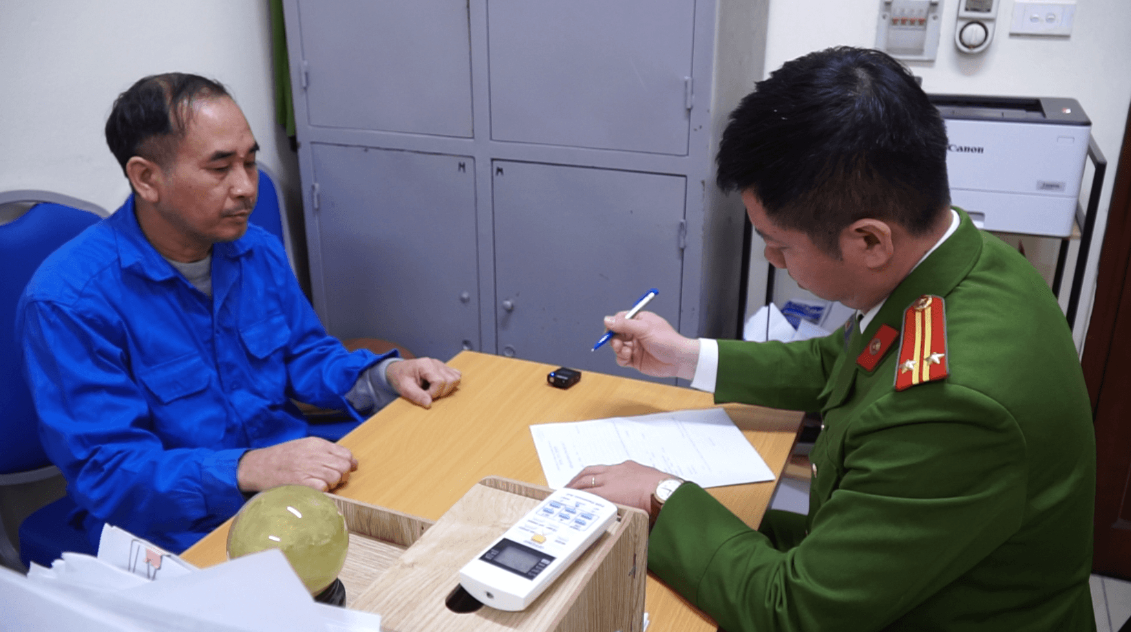 Xử lý nghiêm vi phạm trong cấp giấy phép kinh doanh dược và phòng khám