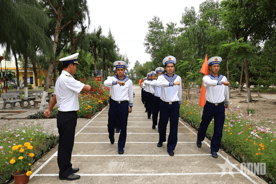 Chiến sĩ mới từng bước trưởng thành