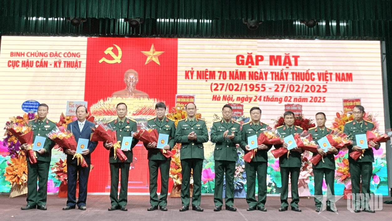 Các y, bác sĩ Binh chủng Đặc công cần không ngừng nâng cao chuyên môn, rèn luyện y đức