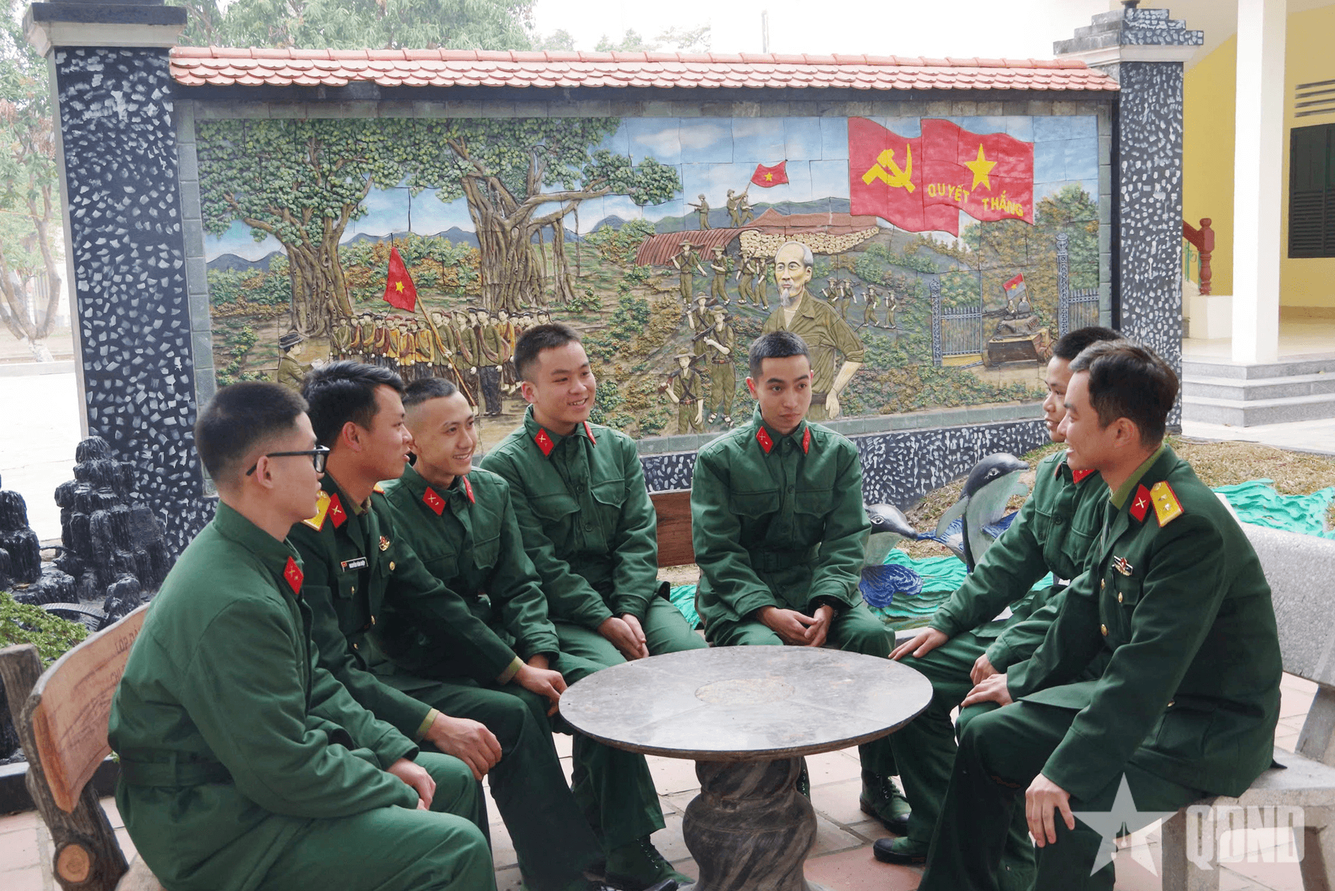 Những ngày đầu ở “ngôi nhà thứ hai”