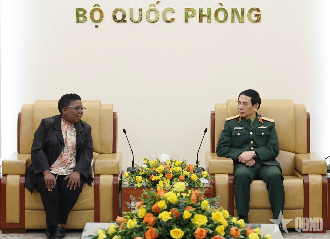 Đại tướng Phan Văn Giang tiếp Quyền Tổng Thư ký Quốc phòng Nam Phi