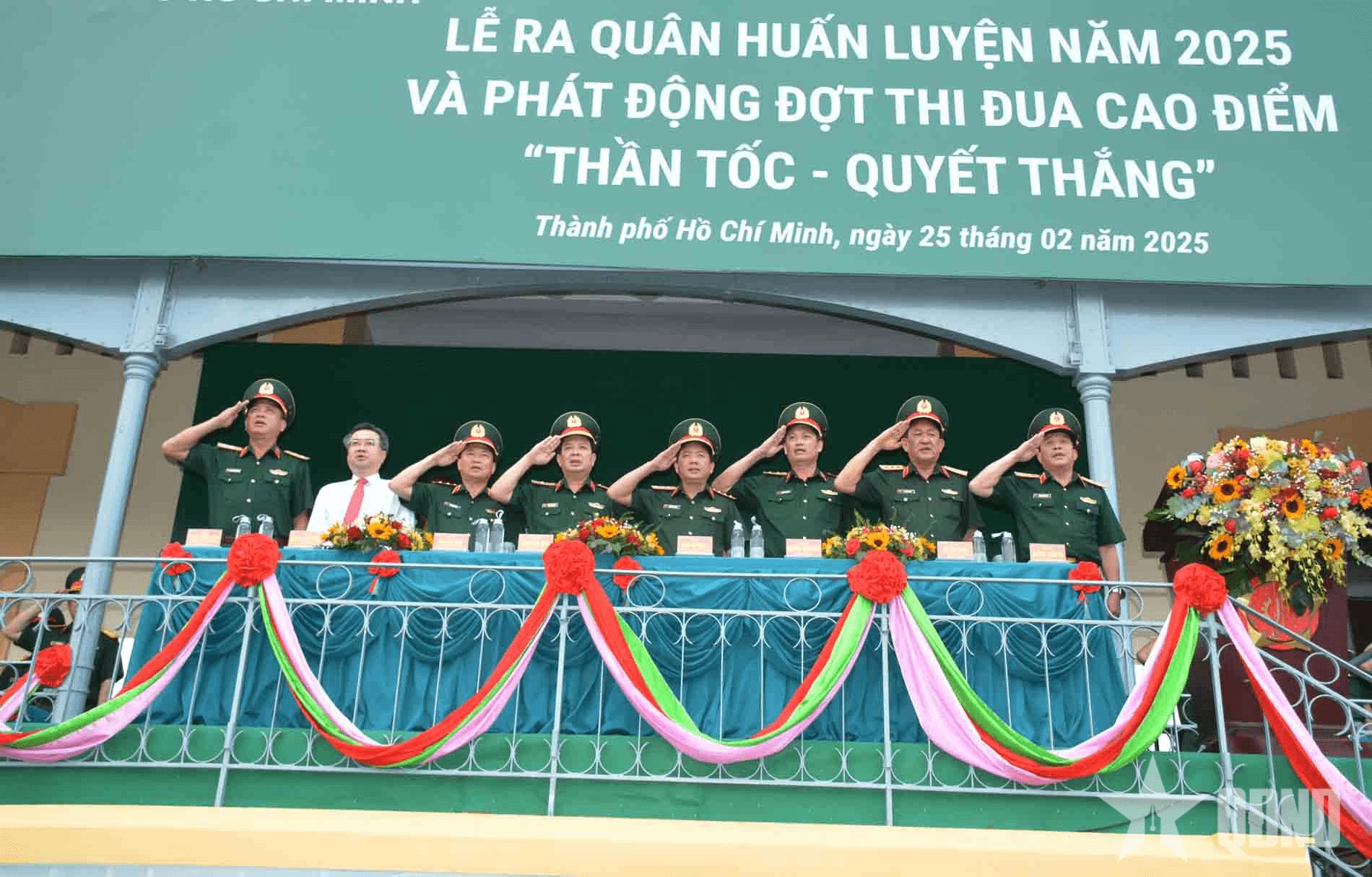 Bộ tư lệnh TP Hồ Chí Minh ra quân huấn luyện năm 2025 và phát động thi đua cao điểm “Thần tốc - Quyết thắng”