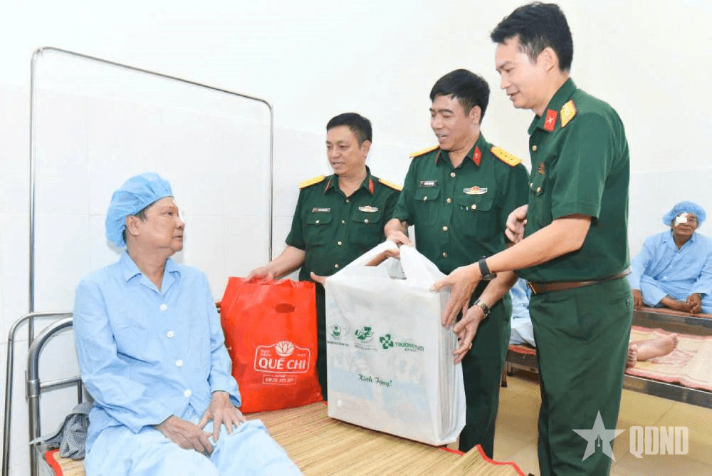 Bệnh viện Quân dân y 16, điểm sáng y đức