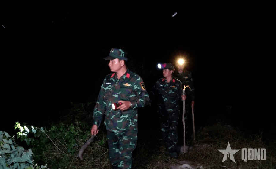 Canh lửa, giữ rừng nơi biên giới Tây Nam
