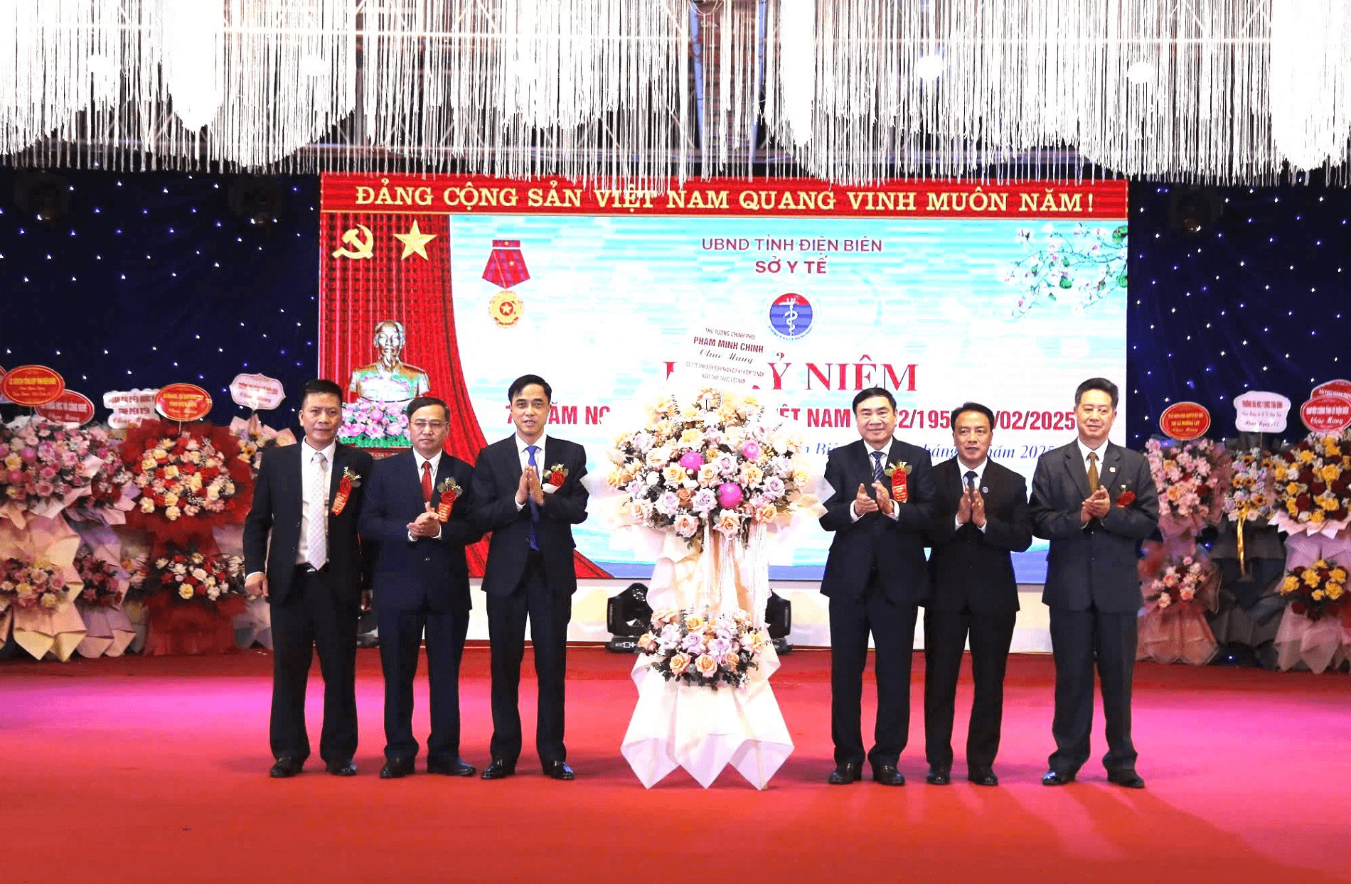 Sở Y tế tỉnh Điện Biên kỷ niệm 70 năm Ngày Thầy thuốc Việt Nam