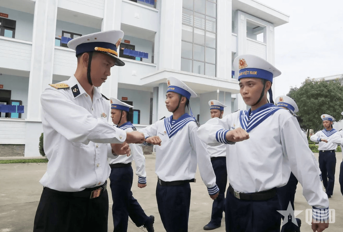 Chiến sĩ mới tự tin qua từng ngày huấn luyện