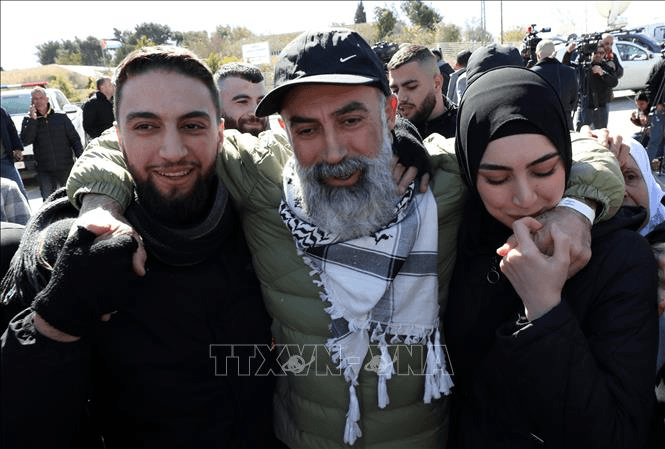 Căng thẳng tại Trung Đông: Israel bắt đầu thả hơn 600 tù nhân Palestine