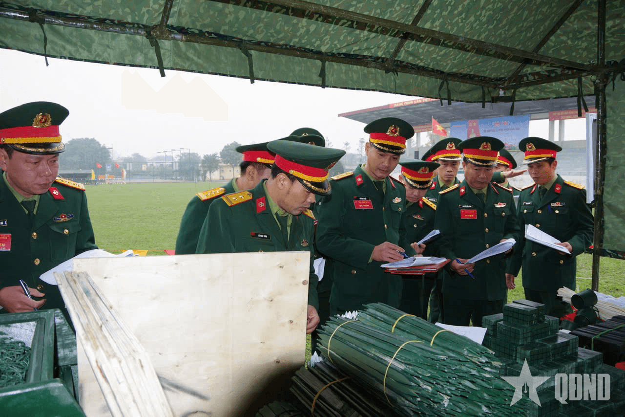 Trường Sĩ quan Đặc công tổ chức thi mô hình học cụ