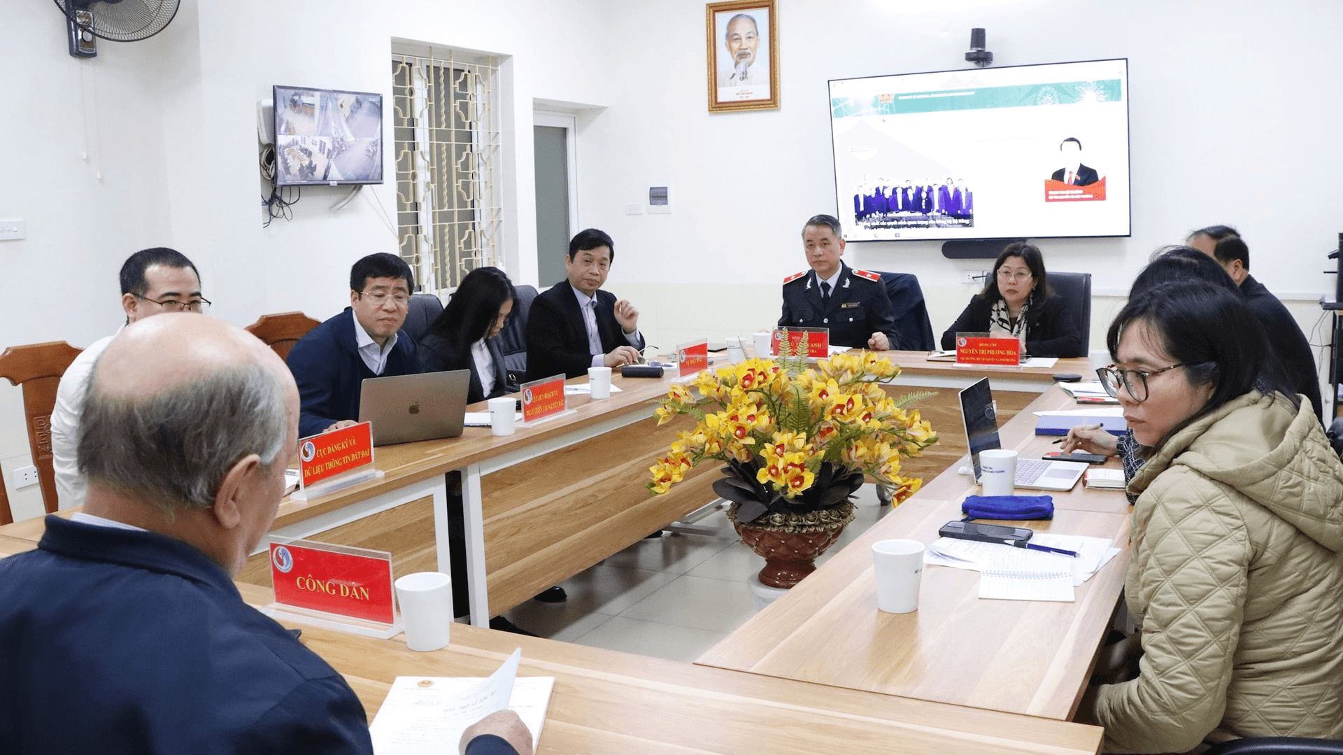 Bộ Nông nghiệp và Môi trường tiếp công dân khiếu nại liên quan đến lĩnh vực đất đai