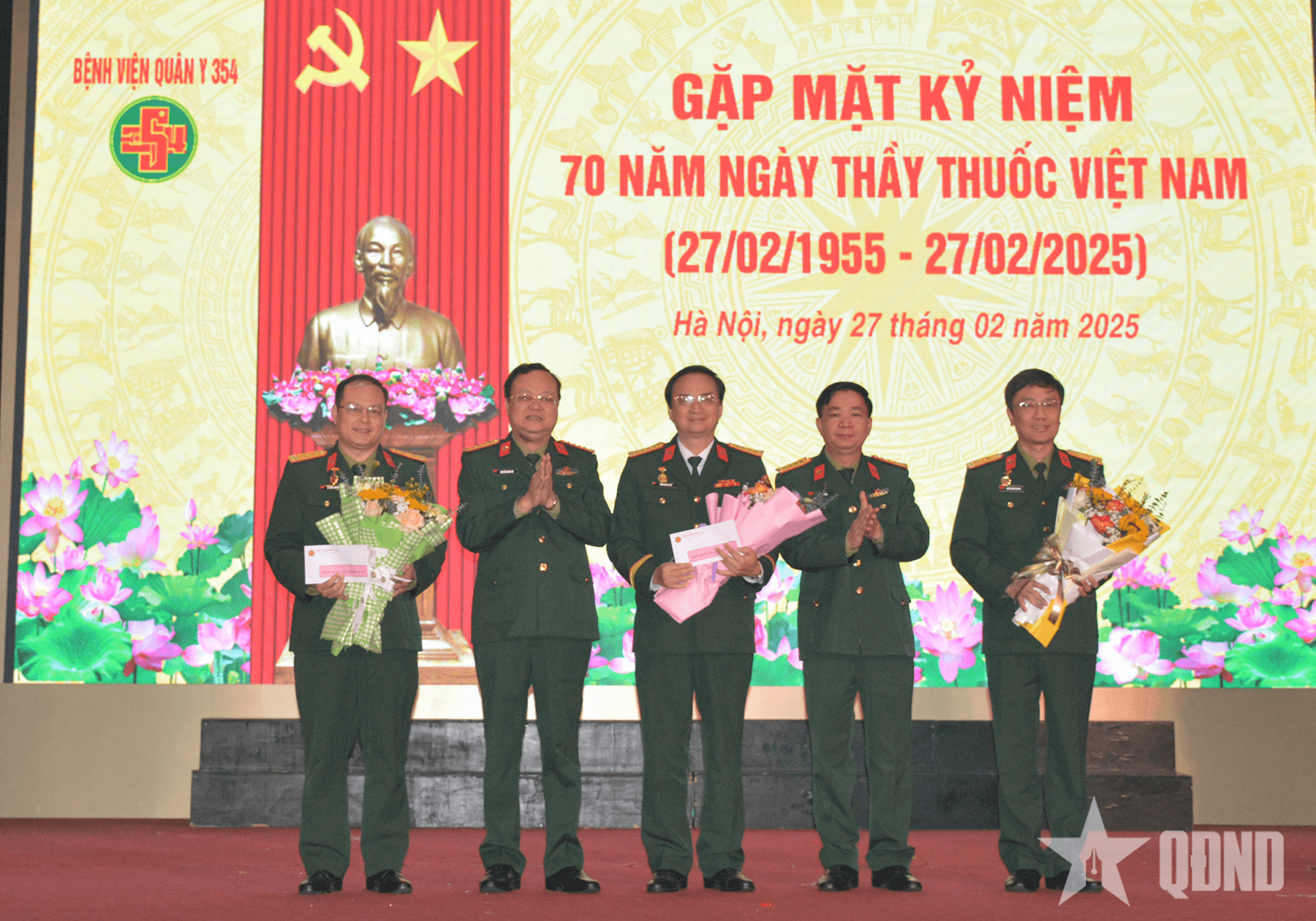 Bệnh viện Quân y 354 gặp mặt kỷ niệm 70 năm Ngày Thầy thuốc Việt Nam