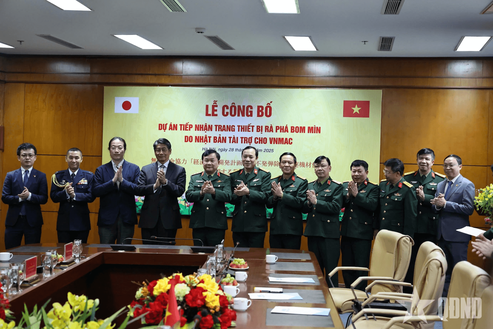 Công bố Dự án “Tiếp nhận trang thiết bị rà phá bom mìn do Nhật Bản tài trợ cho VNMAC”