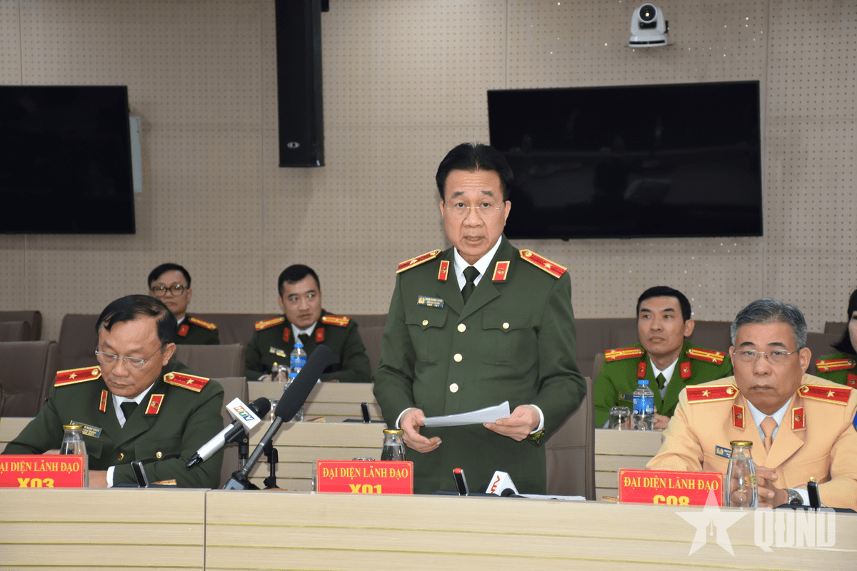 Hàng trăm cán bộ công an tự nguyện xin nghỉ công tác trước tuổi