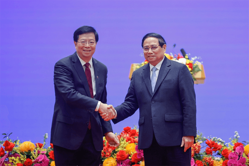 Thủ tướng Phạm Minh Chính tiếp Bí thư Đảng ủy Đại học Thanh Hoa (Trung Quốc)