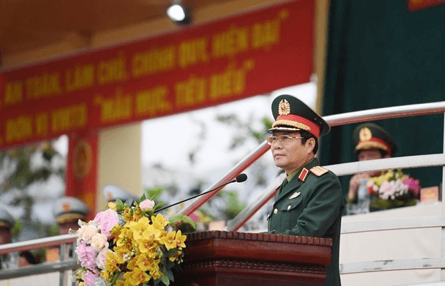 Đại tướng Nguyễn Tân Cương dự, chỉ đạo Lễ ra quân huấn luyện năm 2025 tại Lữ đoàn 147, Vùng 1 Hải quân