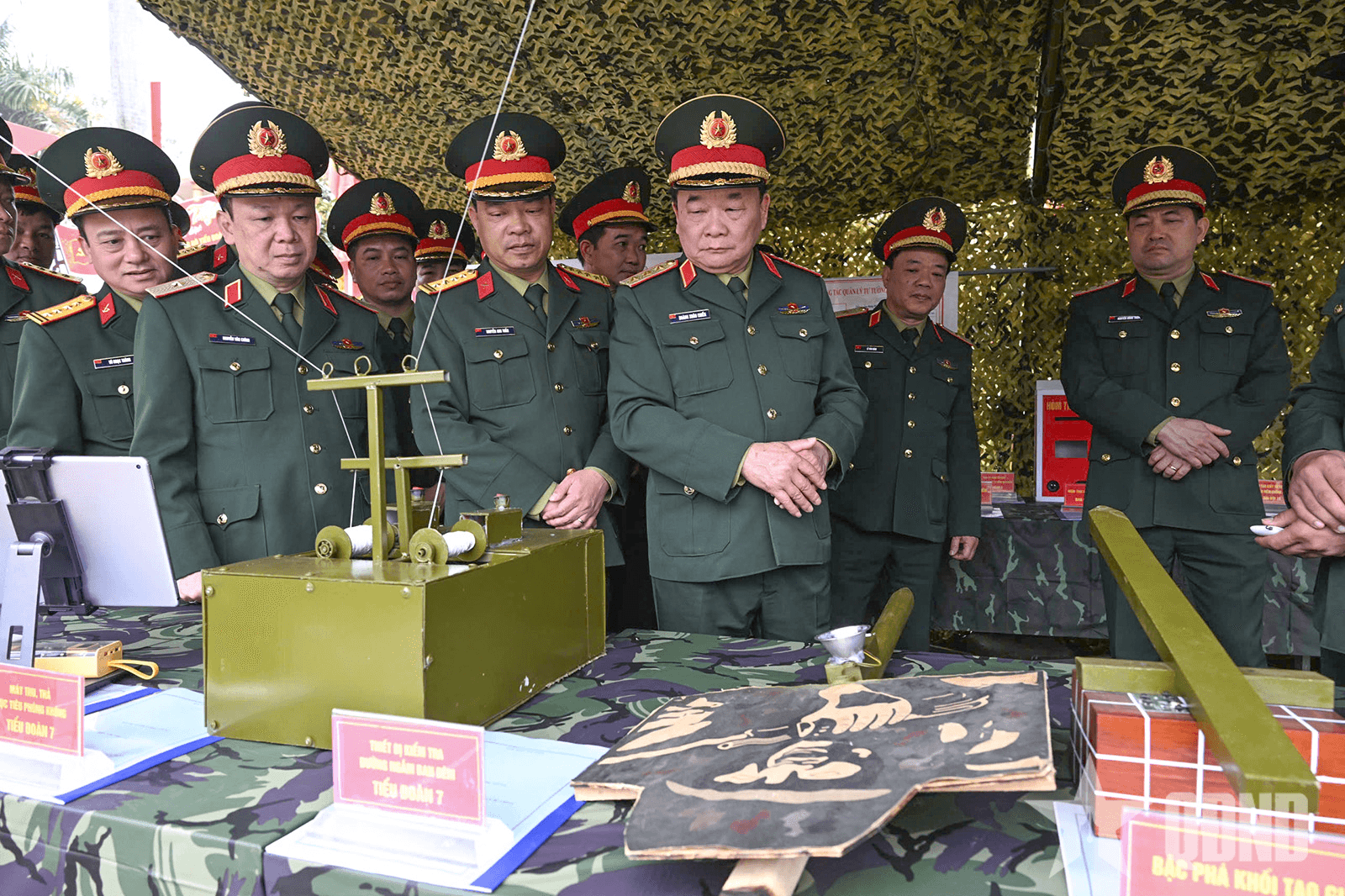 Thượng tướng Hoàng Xuân Chiến dự Lễ ra quân huấn luyện tại Trung đoàn 141 (Sư đoàn 3, Quân khu 1)