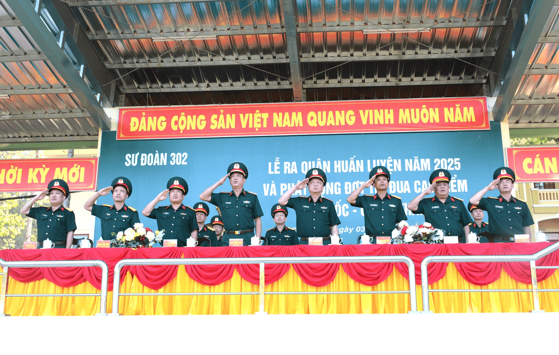 Trung tướng Nguyễn Quang Ngọc dự Lễ ra quân huấn luyện tại Sư đoàn 302