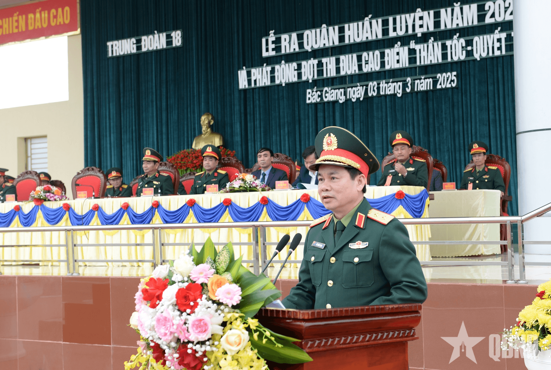 Trung tướng Đỗ Xuân Tụng dự Lễ ra quân huấn luyện năm 2025 tại Trung đoàn 18 (Sư đoàn 325, Quân đoàn 12)