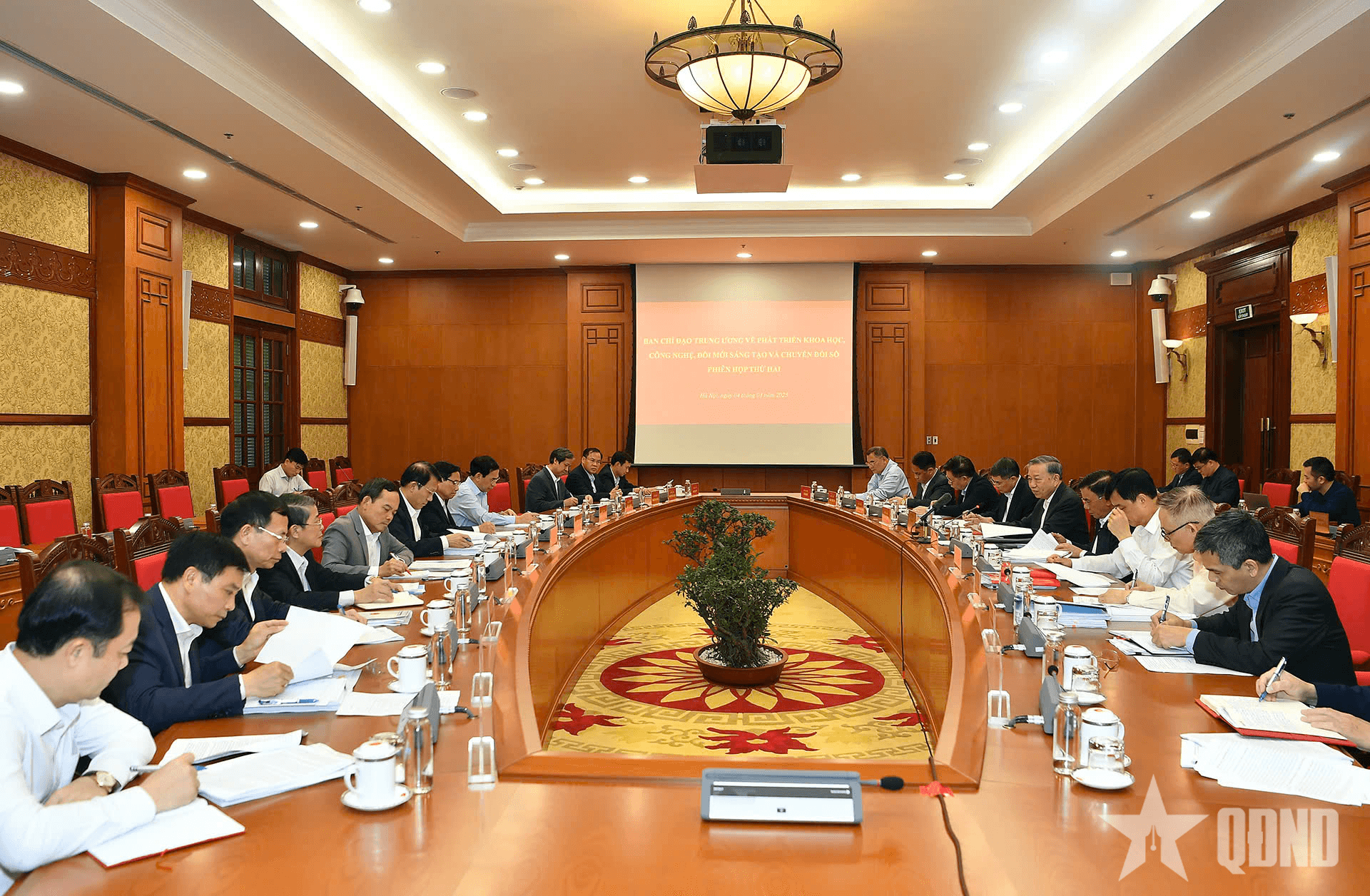 Tổng Bí thư Tô Lâm chủ trì phiên họp Ban chỉ đạo Trung ương về phát triển khoa học - công nghệ, đổi mới sáng tạo và chuyển đổi số