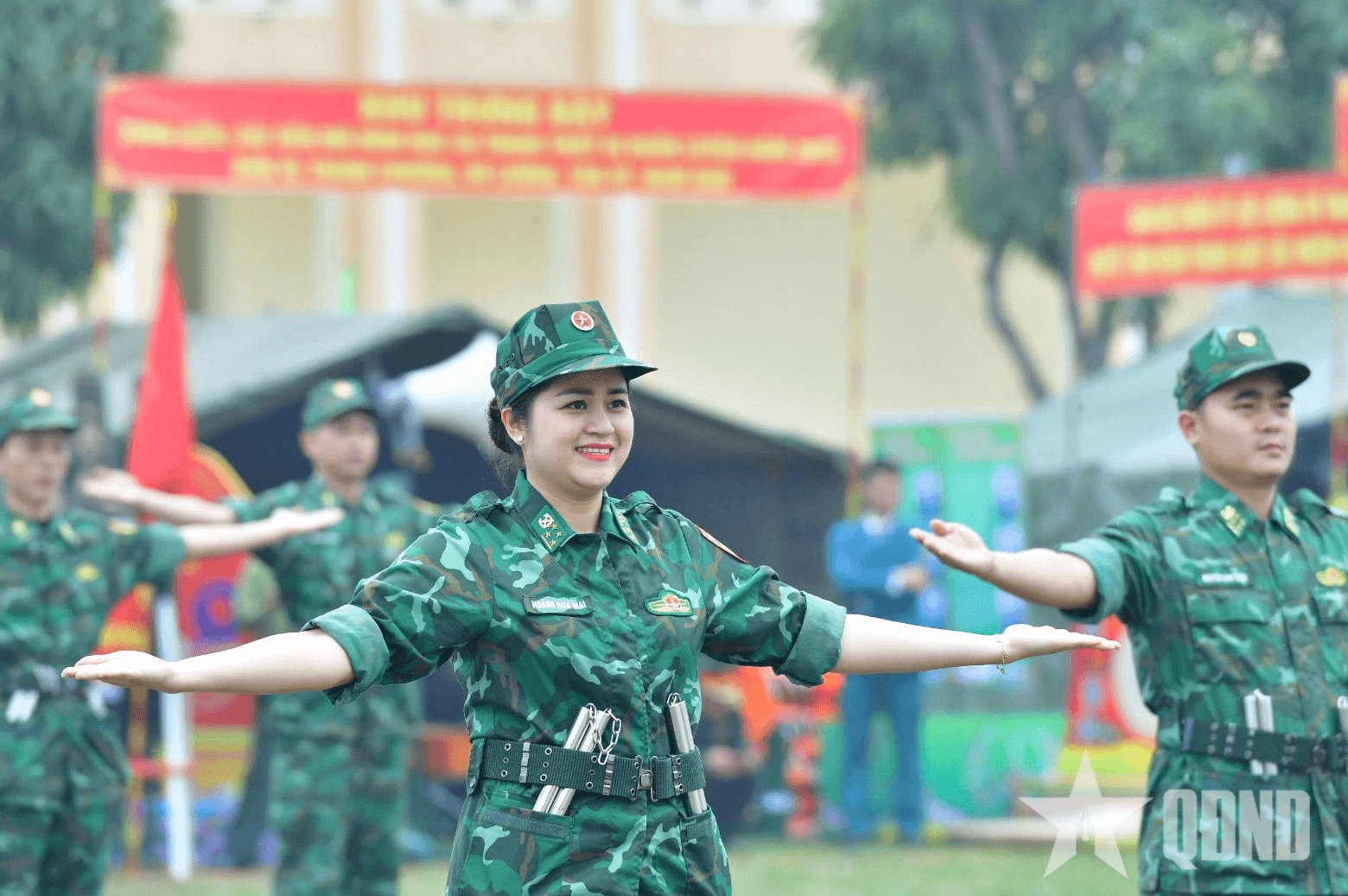 Nữ quân nhân Biên phòng giỏi việc nước, đảm việc nhà