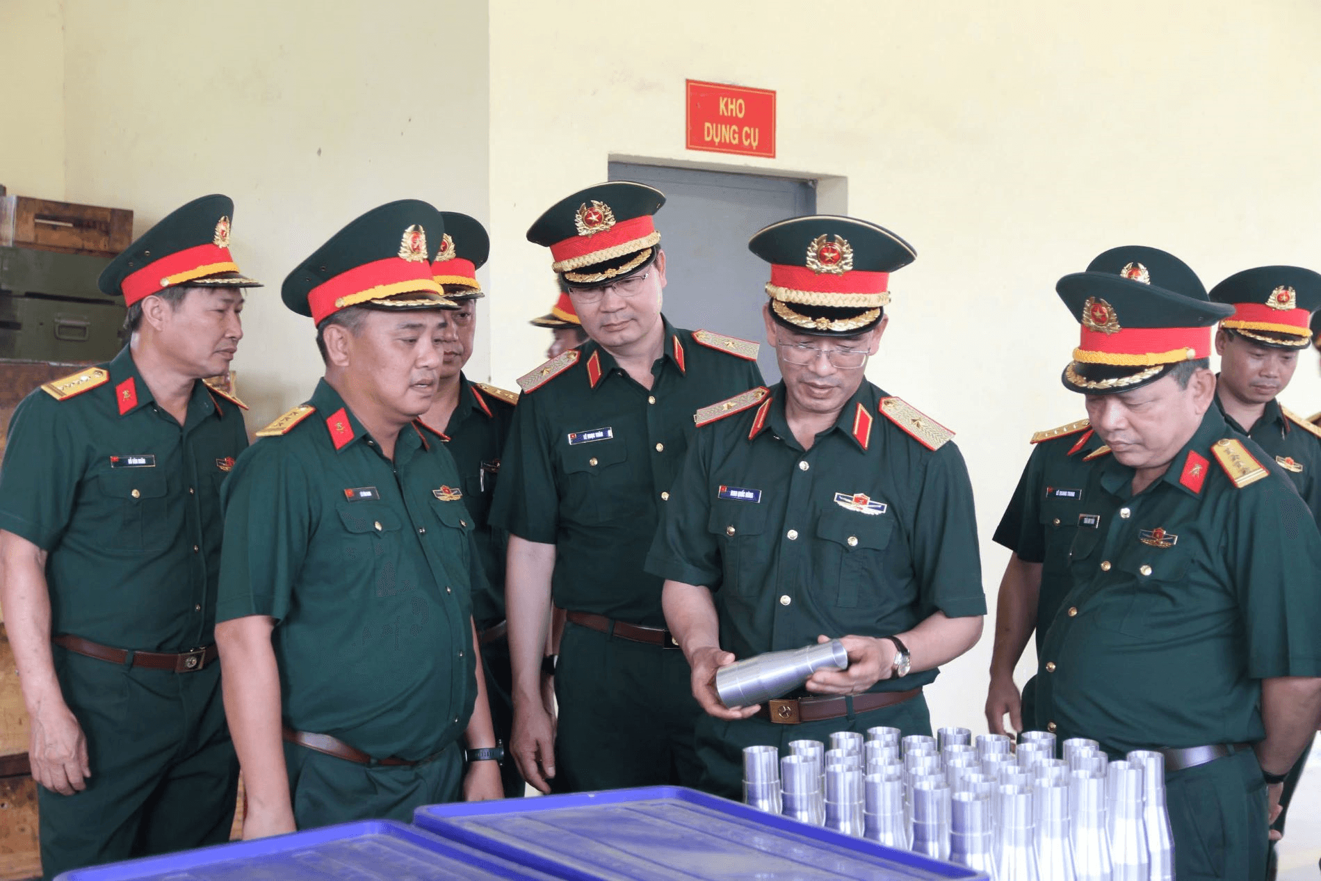 Nhà máy Z114 chú trọng nghiên cứu khoa học, ứng dụng vào sản xuất