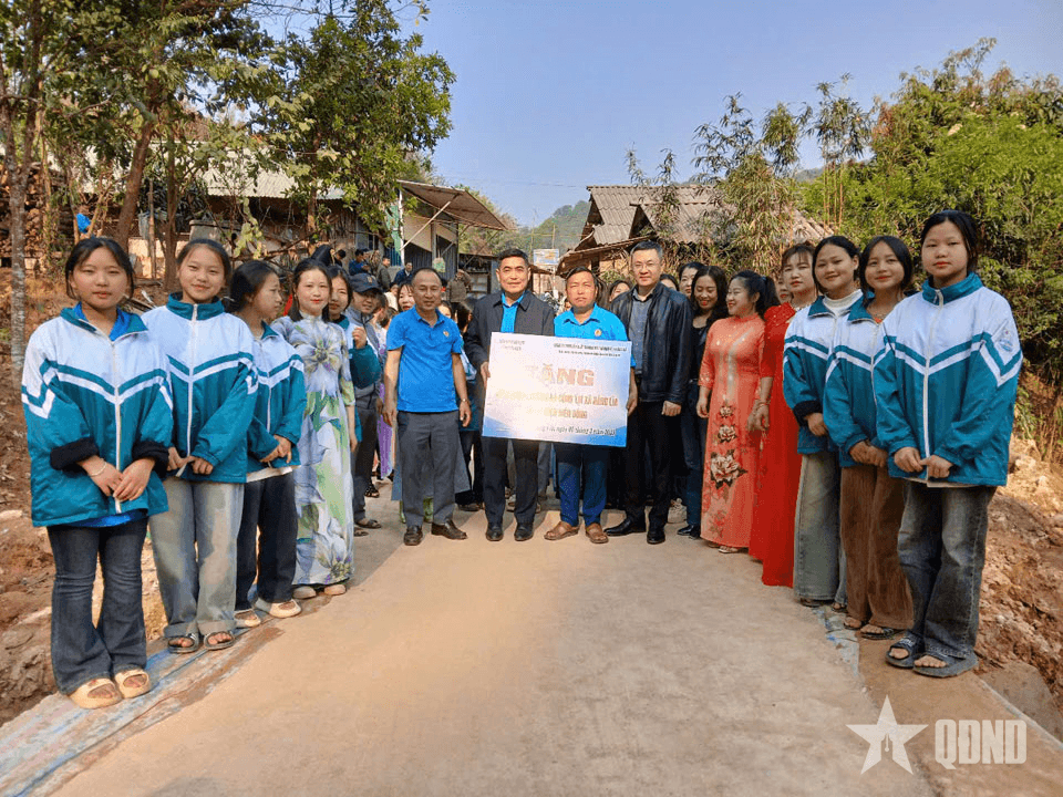 Điện Biên: Khánh thành cầu dân sinh xã Háng Lìa