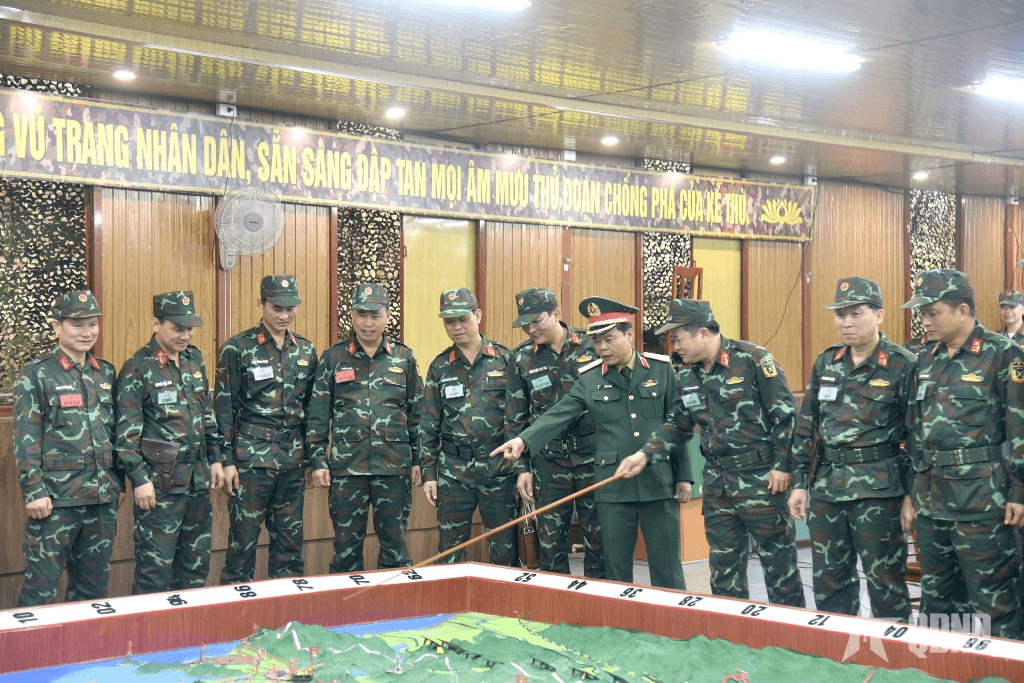 Bộ CHQS tỉnh Hà Tĩnh luyện tập chuyển trạng thái SSCĐ