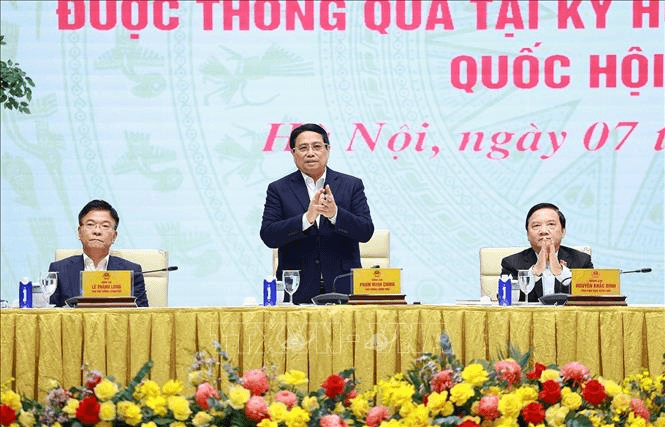 Thủ tướng Phạm Minh Chính: Phải gắn kết chặt chẽ giữa xây dựng và thực thi pháp luật
