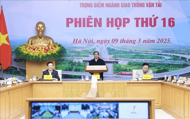 Thủ tướng Phạm Minh Chính: Tháo gỡ vướng mắc tại các dự án giao thông trọng điểm