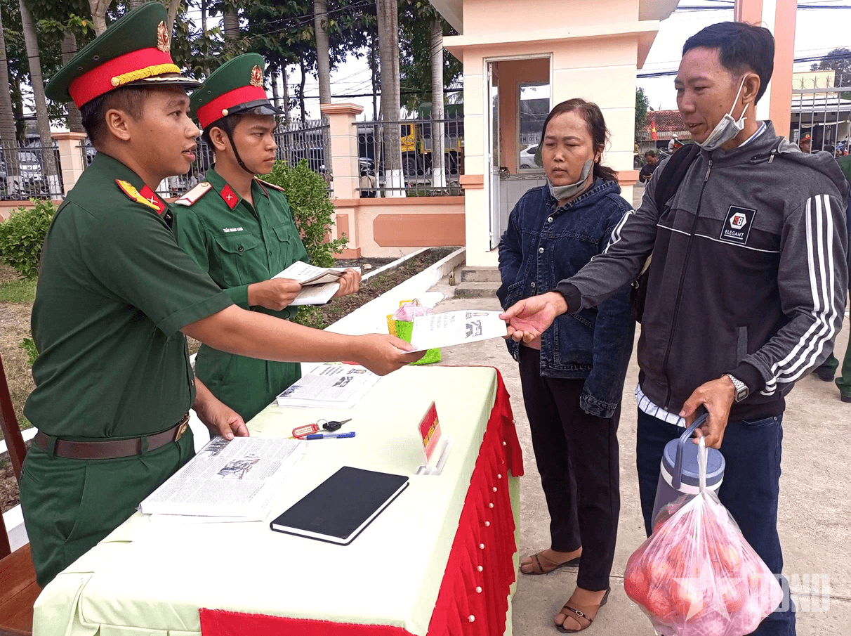 Kiên Giang: Tuyên truyền pháp luật cho gần 600 thân nhân chiến sĩ mới